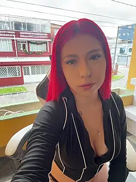 Scarlett firee online show from December 2025 04:13:01 PM