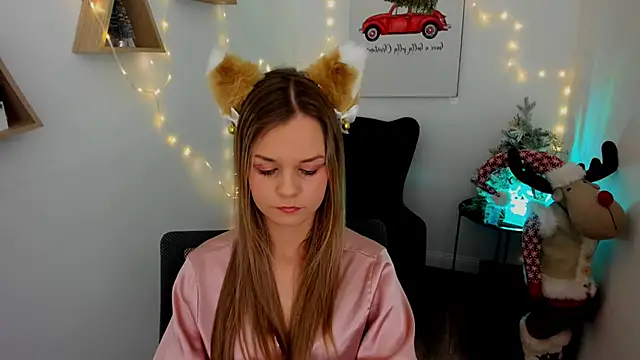 MidnighteAura online show from December 2025 06:14:02 PM