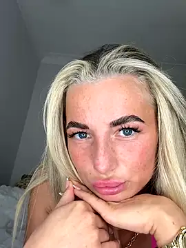 SexyCee x online show from December 2025 09:20:02 PM