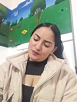 MisNicol online show from February 2026 02:43:02 PM