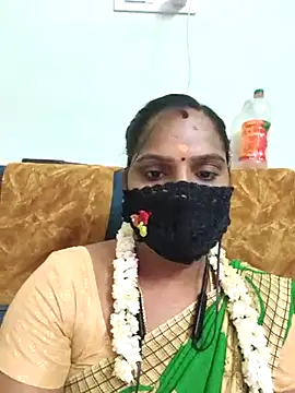Snapshot of Tamil_Pallavi chatting on May 2026 06:04:01 PM Tamil Pallavi online show from May 2026 06:04:01 PM