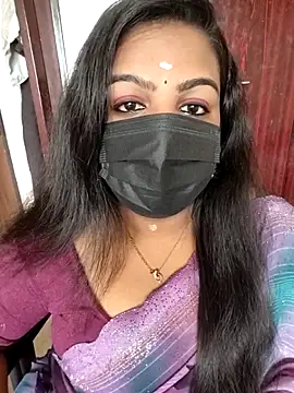 Snapshot of Tamil_Shara chatting on May 2026 08:00:01 AM Tamil Shara online show from May 2026 08:00:01 AM
