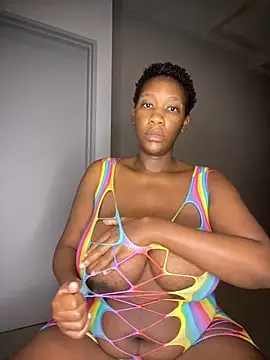 GiantClithpee online show from March 2025 01:15:01 AM