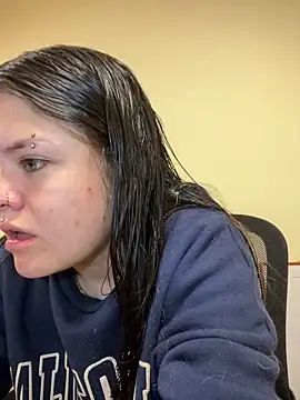 Camila Duarte2 online show from March 2026 01:06:01 PM