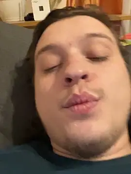 CletusBradburry online show from December 2025 01:00:01 AM