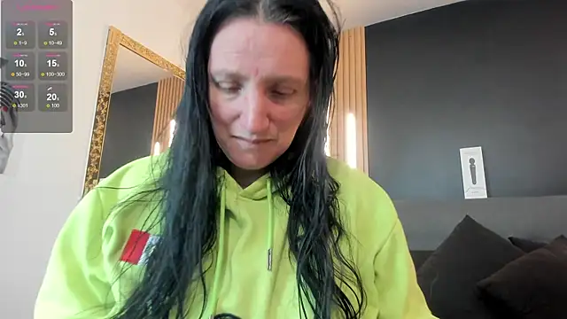 Snapshot of Andre_cloefoxx_ chatting on February 2026 03:14:02 AM Andre cloefoxx online show from February 2026 03:14:02 AM