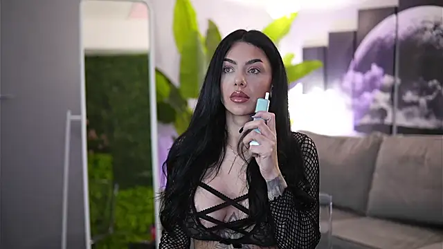 Ivy Trix online show from April 2026 06:05:02 PM