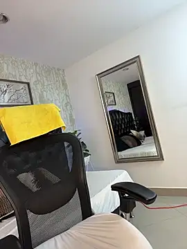 Lander Cruz online show from February 2026 08:18:01 PM