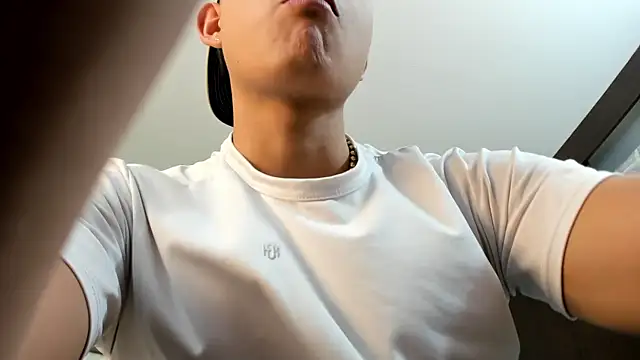 Lander Cruz online show from July 2026 08:11:02 PM