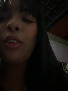 MIAROGGERSS online show from March 2026 04:27:01 AM