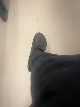 andresbale online show from April 2026 10:51:02 PM