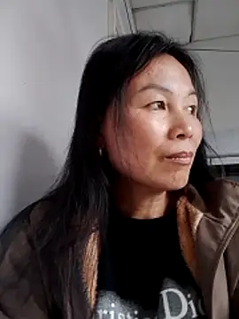 Lili-123k online show from February 2026 03:32:02 AM