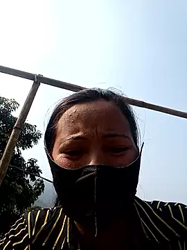 felicity chloe online show from January 2026 04:29:02 AM