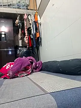 felicity chloe online show from March 2026 04:24:01 PM