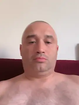 Olomoucak1982 online show from June 2026 05:46:02 PM