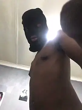 Pound5King online show from April 2026 08:39:01 PM