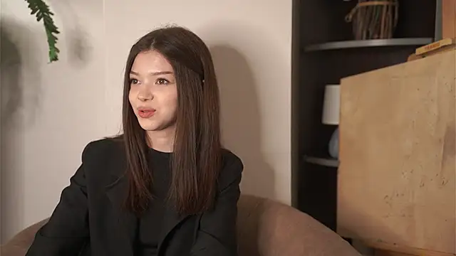 SadyeAnnarino online show from December 2025 12:10:01 PM