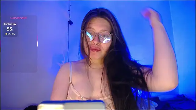 Usagi-- online show from December 2025 12:51:01 AM