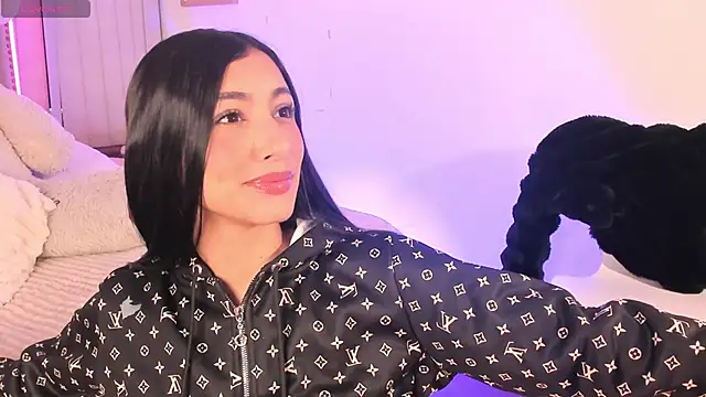 Snapshot of lya__brown chatting on June 2026 11:05:01 AM lya brown online show from June 2026 11:05:01 AM
