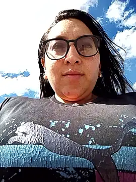 Valeria montana  online show from January 2026 02:44:01 PM