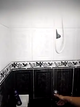 Valeria montana  online show from March 2026 09:20:01 PM