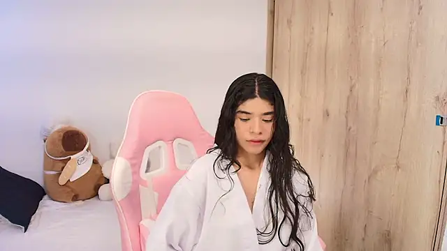 phia carter online show from March 2026 07:42:01 PM