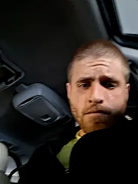 ThatDilf11 online show from December 2025 02:26:01 PM