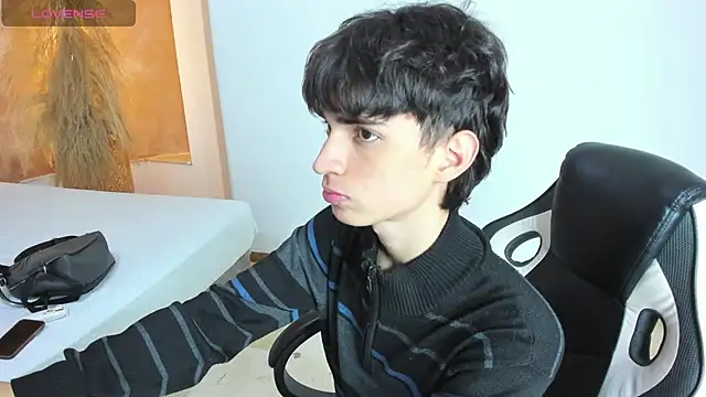 Snapshot of CONNOR_STONNE_ chatting on February 2026 07:43:01 PM CONNOR STONNE online show from February 2026 07:43:01 PM