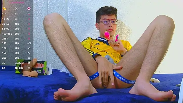 Snapshot of nicolatinboy chatting on June 2026 04:19:02 PM nicolatinboy online show from June 2026 04:19:02 PM