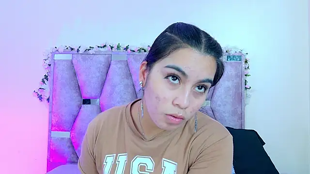 iris and damian online show from April 2026 05:17:01 PM