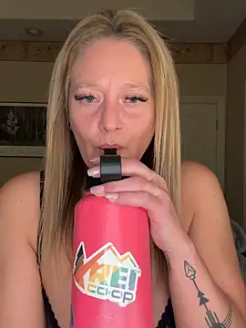 MissyLovelace online show from April 2026 11:09:01 AM