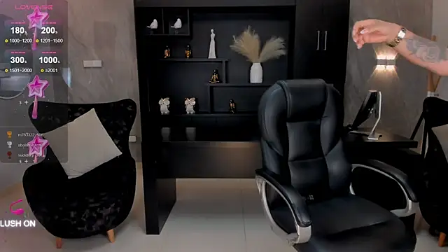 Snapshot of ChloeManson chatting on December 2024 01:37:02 AM ChloeManson online show from December 2024 01:37:02 AM