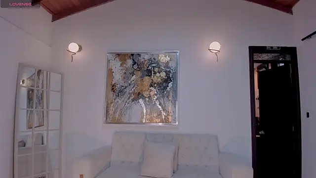 Snapshot of ChloeManson chatting on January 2025 08:47:01 PM ChloeManson online show from January 2025 08:47:01 PM