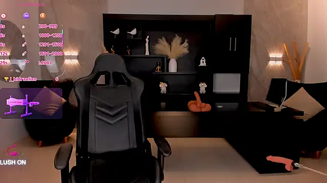 Snapshot of ChloeManson chatting on March 2025 09:24:02 PM ChloeManson online show from March 2025 09:24:02 PM