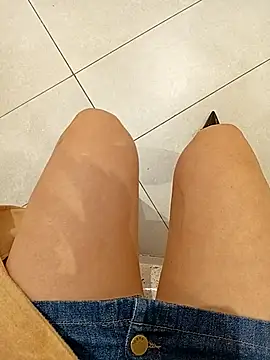 Snapshot of Baby-Linh chatting on February 2026 04:39:02 AM Baby-Linh online show from February 2026 04:39:02 AM