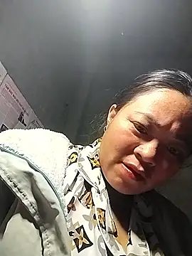 AlilaK2 online show from January 2026 06:57:02 PM