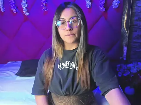 Freyaa Millerr  online show from December 2025 03:27:02 AM