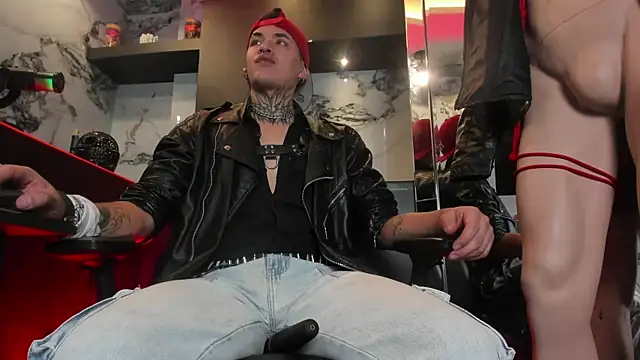 AlecBanne online show from April 2026 10:58:01 PM