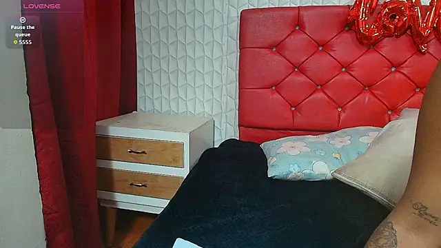 Elizabetth Roman online show from March 2026 08:03:01 PM