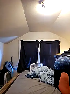 iLOVETRAY96 online show from April 2026 04:51:01 PM