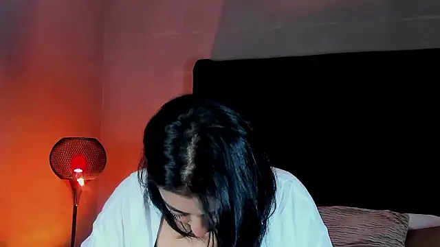 TaniaRedd  online show from March 2026 02:20:01 PM