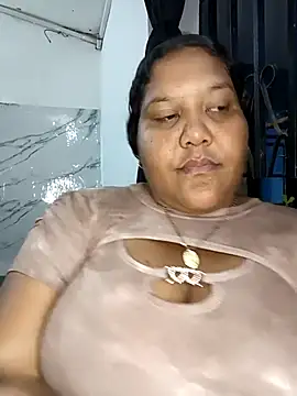 VaneandRossy online show from February 2026 10:44:01 PM