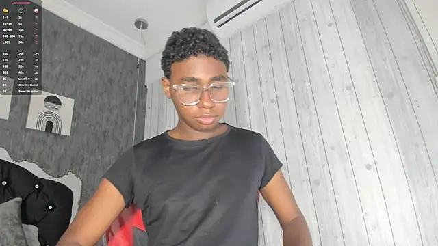 teylor lovee online show from February 2026 10:32:02 PM