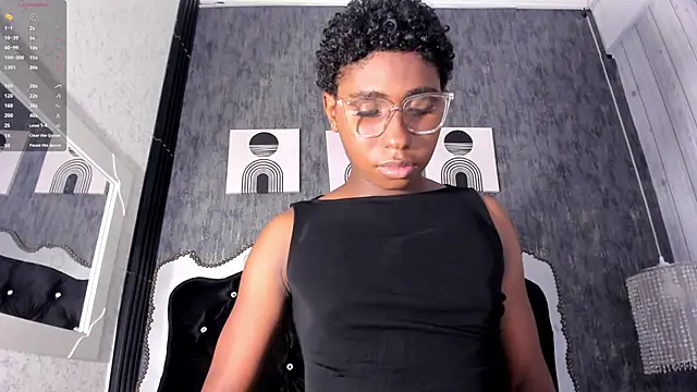 teylor lovee online show from April 2026 09:37:02 PM