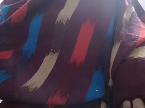 Snapshot of KhubsuratHaasina chatting on December 2025 01:50:02 PM KhubsuratHaasina online show from December 2025 01:50:02 PM