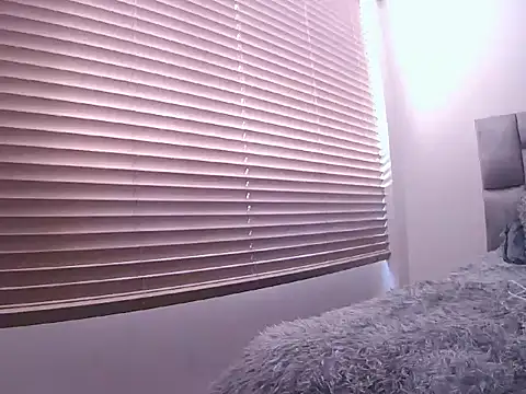 Fernanda andrew online show from March 2026 07:18:02 PM