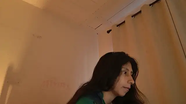 MoonLipsON- online show from July 2026 10:48:01 PM