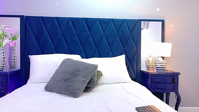 AnnieLeigt online show from March 2026 12:31:02 PM