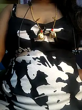 Preeti345 online show from April 2026 04:26:01 PM