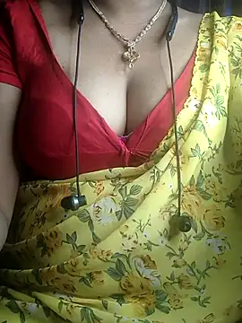 Preeti345 online show from April 2026 03:44:01 PM